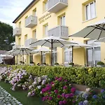 Viktoria Palace Hotel 4*