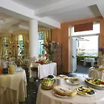 Viktoria Palace Hotel