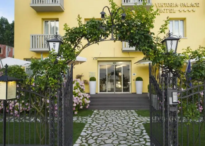 Viktoria Palace Hotel