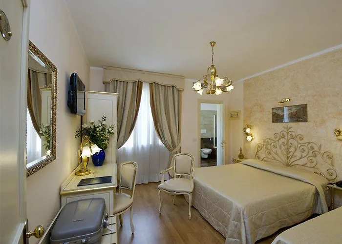 Hotel Viktoria Palace 4*