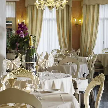 Hotel Viktoria Palace 4*